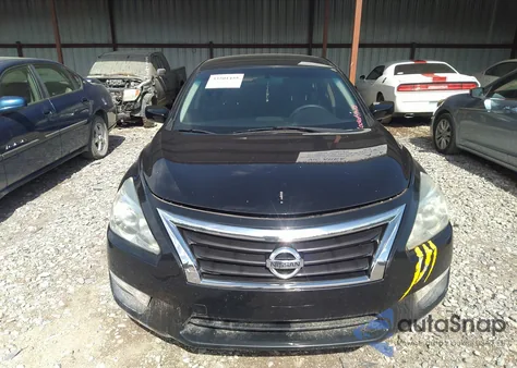 2015 Nissan Altima 2.5 S из США, поврежденный, VIN 1N4AL3AP6FN369066